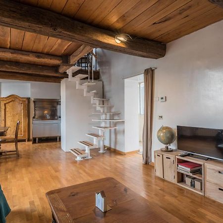 Cozy Wooden Apt In Piazza Navona Apartment Рим Екстериор снимка