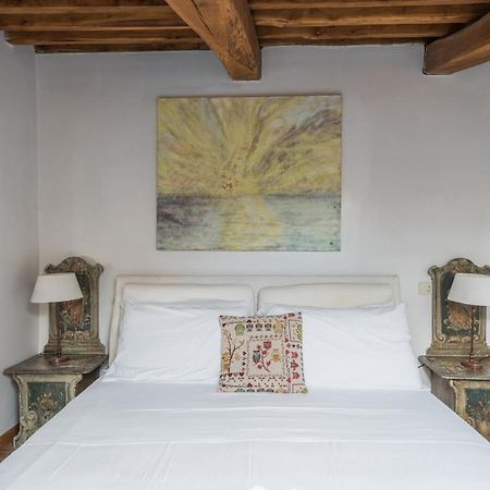 Cozy Wooden Apt In Piazza Navona Apartment Рим Екстериор снимка