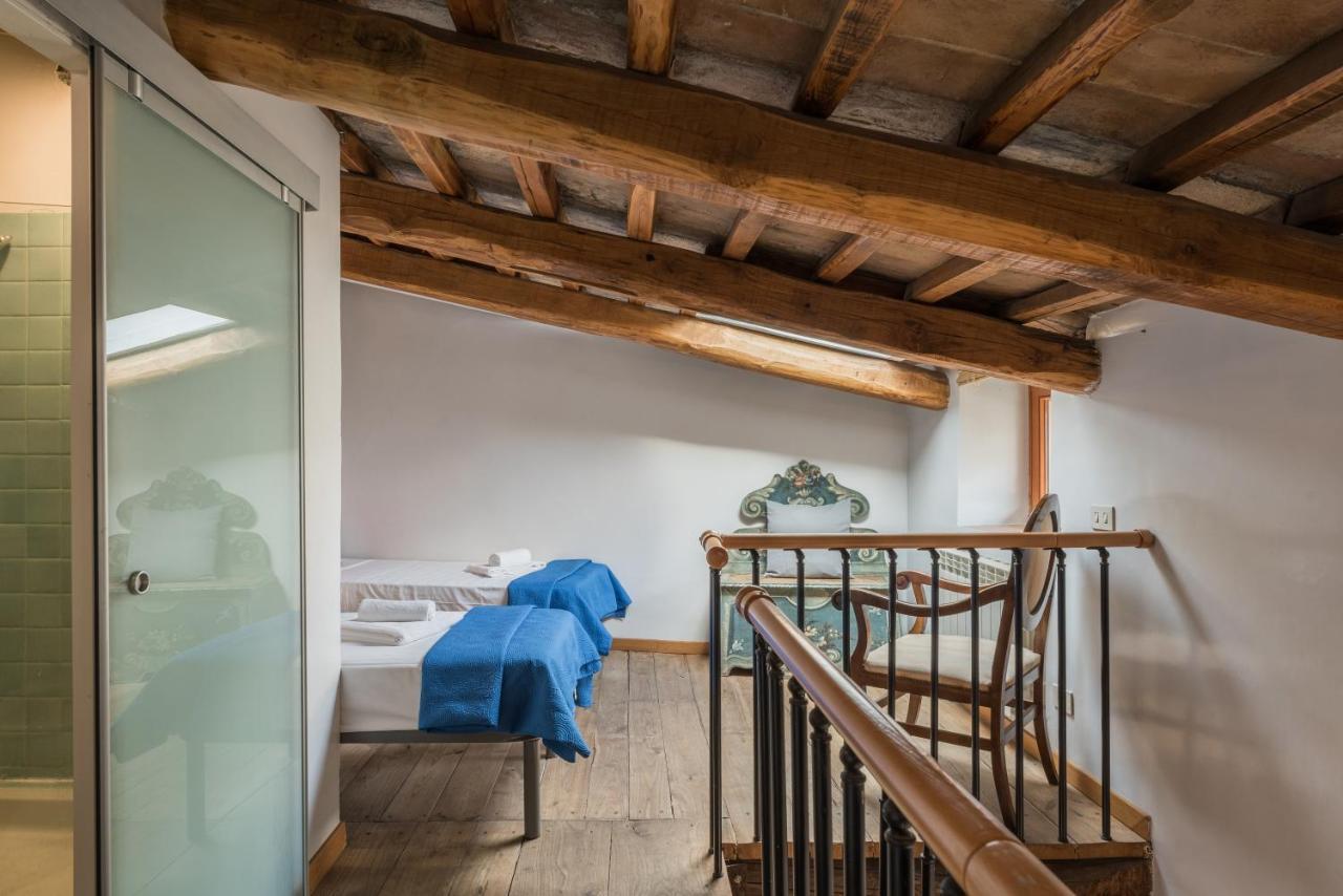 Cozy Wooden Apt In Piazza Navona Apartment Рим Екстериор снимка